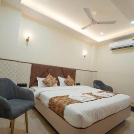 Gangaprasth Royal Stay - Near Kashi Vishwanath，位于瓦拉纳西的酒店