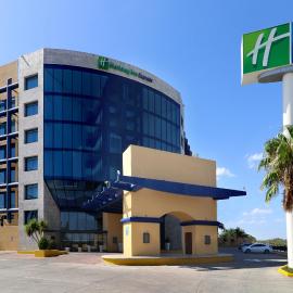 Holiday Inn Express Nuevo Laredo by IHG，位于新拉雷多的酒店