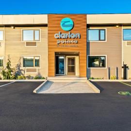 Clarion Pointe Kent - Seattle South，位于肯特的酒店