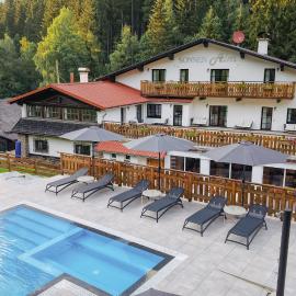 Hotel Sonnenalm Stuhleck，位于塞默灵施皮塔尔的酒店