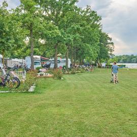 Lido Verbano Camping Village，位于卡斯泰莱托索普拉蒂奇诺的酒店