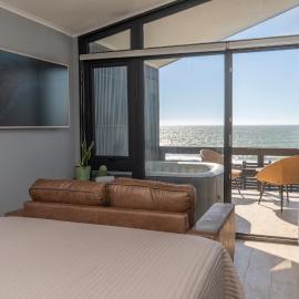 Cabins Piedra N Curanipe，位于Pelluhue的酒店