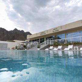 paradise resort and spa，位于八田的酒店