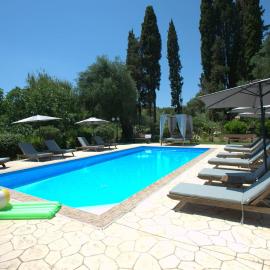 Ilias Apartments，位于阿普索斯的酒店