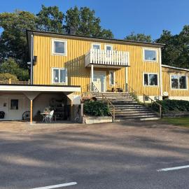 Bergåsa bed & kitchen Drängsered，位于Torup的酒店