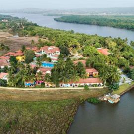 Mercure Goa Devaaya Resort - An Accor Hotels Brand，位于果阿旧城的酒店