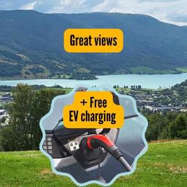 Free EV Charging with Snacks and View，位于Blesom的酒店