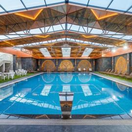Qorqud Baku City Center Hotel，位于巴库的酒店