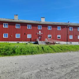 Porsangerfjorden Lodge，位于Børselv的酒店