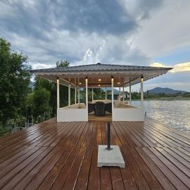Dilshad Houseboats，位于斯利那加的酒店