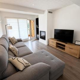 Maravilloso apartamento en Llívia，位于利维亚的酒店