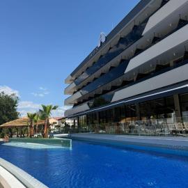 Liberty S Hotel，位于诺瓦利娅的酒店