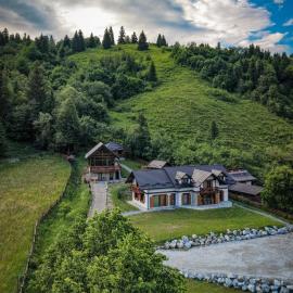 Fox Chalet，位于Molidu的酒店