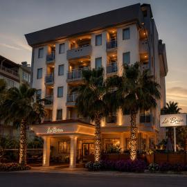 La Brisa Hotel，位于安塔利亚的酒店