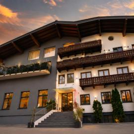 Thurners Boutique Hotel at Großglockner, Film Inspired，位于布鲁克安德格罗斯哥的酒店