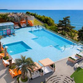 Yeosu Calacatta Hotel & Resort，位于丽水市的酒店