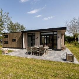 Lodge I stijlvol en luxe 6 persoons chalet，位于Zennewijnen的酒店