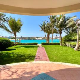 The Palm Villa in Durrah - فيلة ذا بالم في درة العروس，位于吉达的酒店