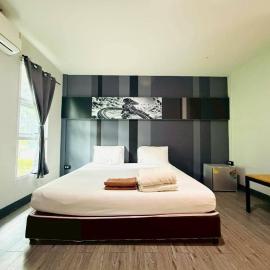 XxGO INN Buriram - โก อินน์ บุรีรัมย์，位于Ban Muang的酒店