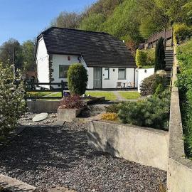 2-Bed Cottage Devon Cornwall border - Dog-friendly，位于甘尼斯莱克的酒店