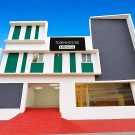 Super Townhouse Erode Bus Terminal Formerly Everest Viji Residency，位于埃罗德的酒店