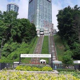 Hyatt Regency Niagara Falls Fallsview，位于尼亚加拉瀑布的酒店