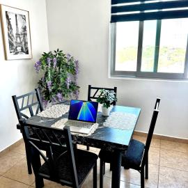 Departamento Torres del Rio Privada Desarrollo Urbano Tres Rios Facturamos，位于库利亚坎的酒店