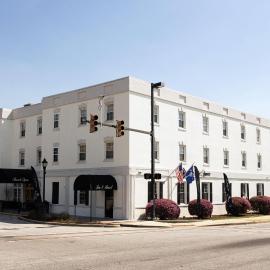 Inn on the Square, an Ascend Collection Hotel，位于格林伍德的酒店