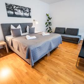 Restaurace a Pension Hřebíkárna，位于霍穆托夫的酒店