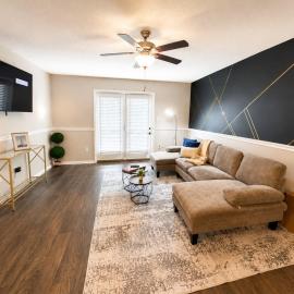 Magnolia Haus Hoover King and Queen Stay E1
