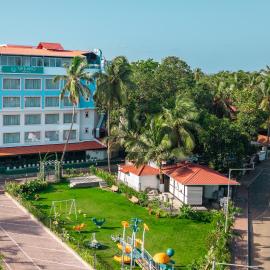 Verano Hotel & Spa Arpora Goa，位于阿伯来的酒店