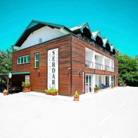 Hotel Serdar，位于莫伊科瓦茨的酒店
