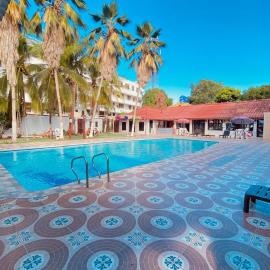Hotel PalmaSol,位于里考尔特的酒店