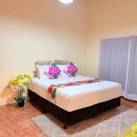 Mountain Views, 3BR Family Home, Near Muri Beach，位于蒂蒂卡韦卡的酒店