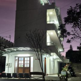 Shabeer's White Castle,位于乌提的酒店