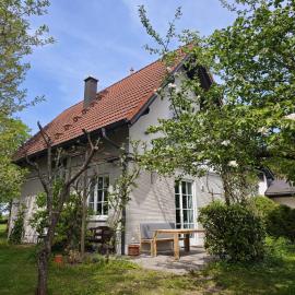 Ferienhaus Ellmi，位于克罗纳赫的酒店