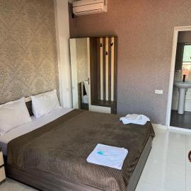 Lux hotel，位于第比利斯的酒店