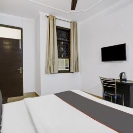 Collection O Agniv Residency Near Saket Metro