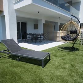 Marina Apartments by Paralia Living，位于尼基季的酒店