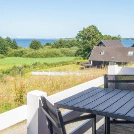 4 person holiday home in Aabenraa，位于奥本罗的酒店