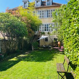 Le Jardin De Gustave，位于奥尔南的酒店
