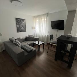 Ferienwohnung zum Kriegerdenkmal，位于阿尔蔡的酒店