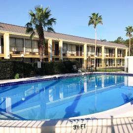 Econo Lodge Ormond Beach North - Daytona，位于奥蒙德海滩的酒店
