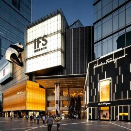 成都太古里春熙路地铁站亚朵X酒店 Atour X Hotel,位于成都的酒店