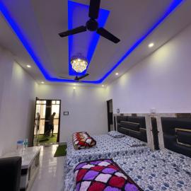 DANGWAL HoTEL，位于Srīnagar的酒店
