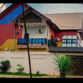 Auberge mfuma,位于Kisantu的酒店
