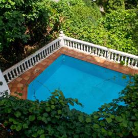 Charming apartment with pool in San Antolin 30 m² and garden，位于San Antolín的酒店