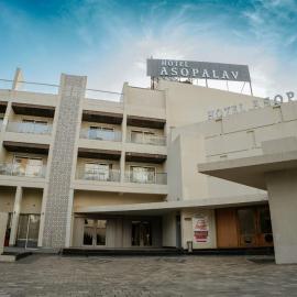 Hotel Asopalav Pvt Ltd，位于朱纳格特的酒店