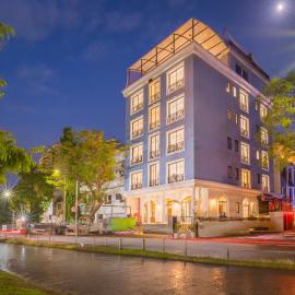 Tripli Hotels Blue Moon,位于乌代浦的酒店
