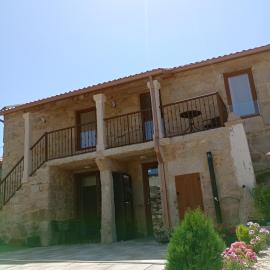 Albergue Turistico En Armenteira A Fragua do Ferreiro，位于Armentera的酒店